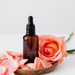 Início rose essential oil